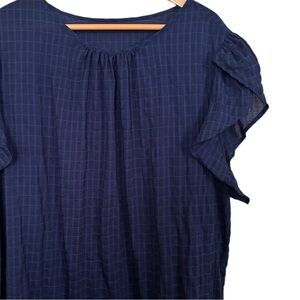💥 SHEIN Curve Blue Flutter Sleeve Checkered Top